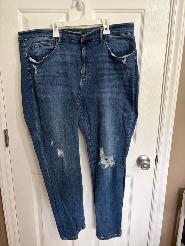 Judy Blue Distressed Boyfriend Jeans - Blue Wash